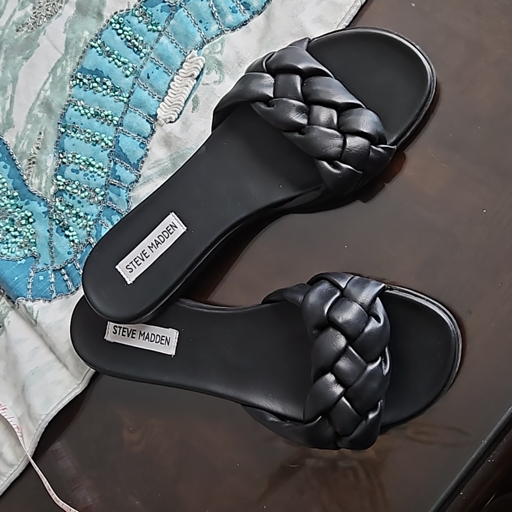Steve Madden Flats sz 9